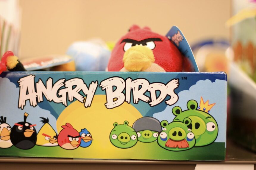 Review: Discover the Fun of ‘Angry Birds’ on Your Mobile Device
