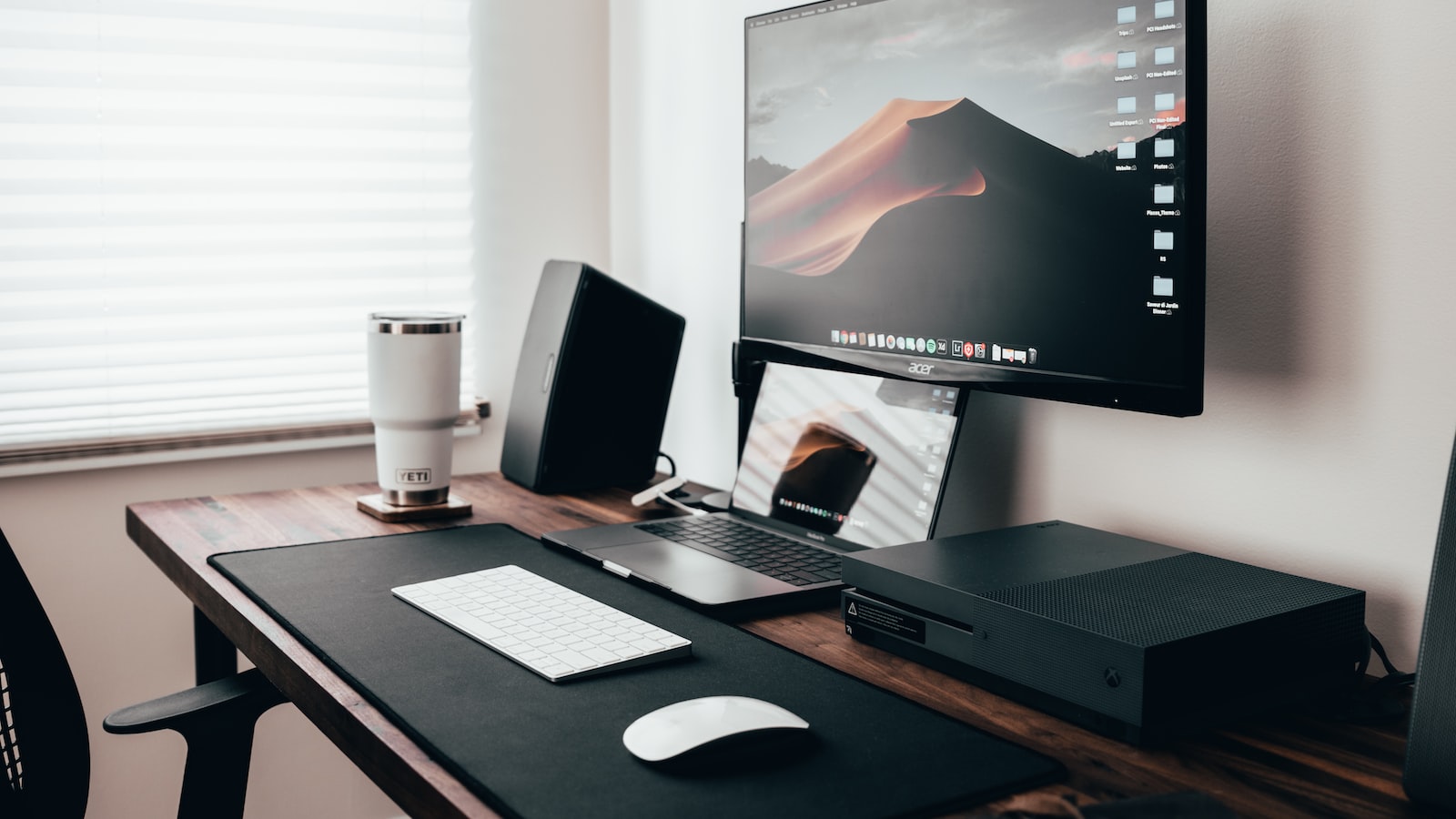 Gears of War: The Phenomenal Xbox Game Explored